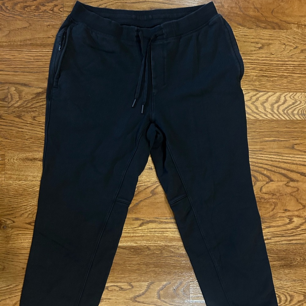lululemon Classic Fit Cropped Sweatpants